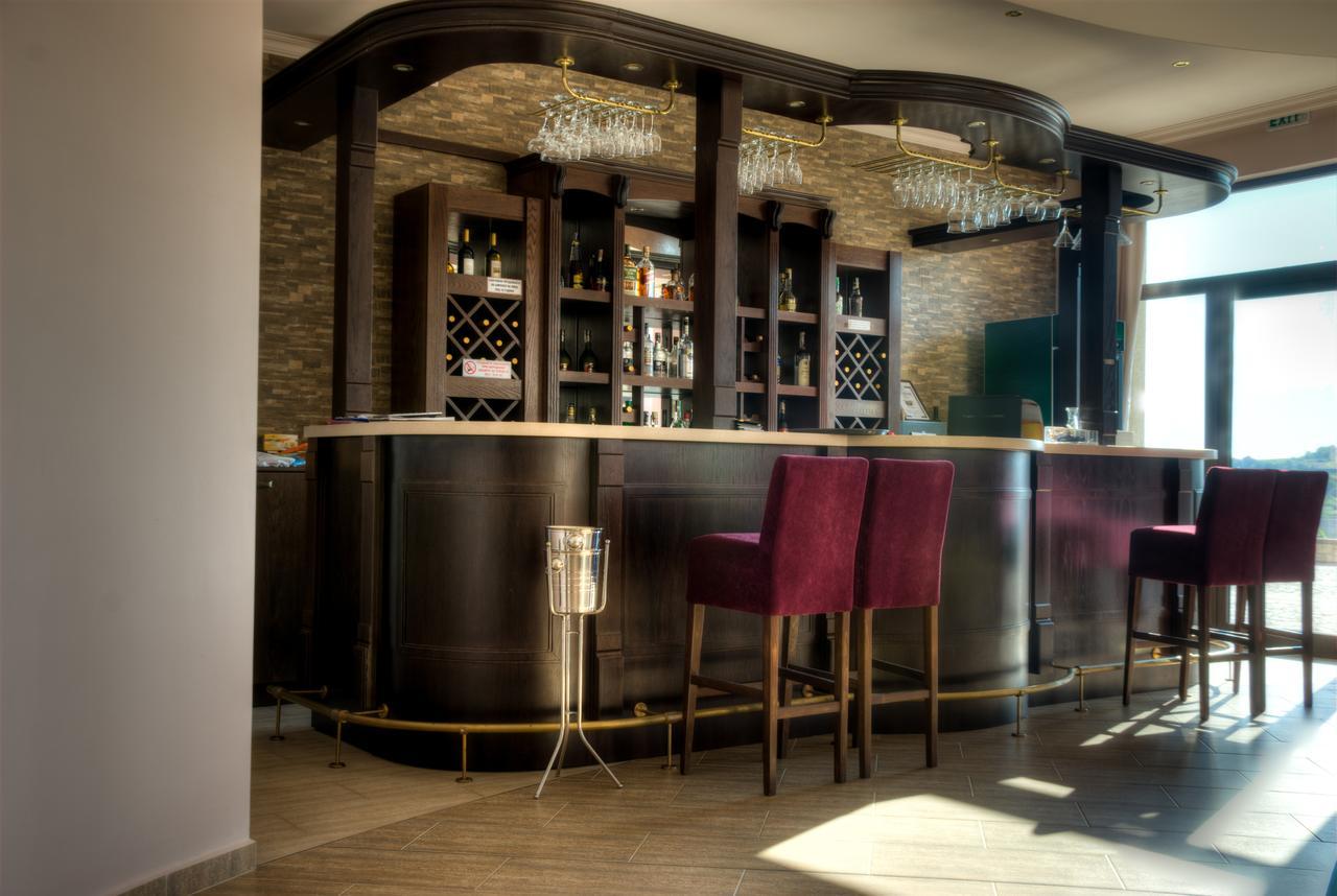 Hotel Chateau Des Bergers Търговище Екстериор снимка