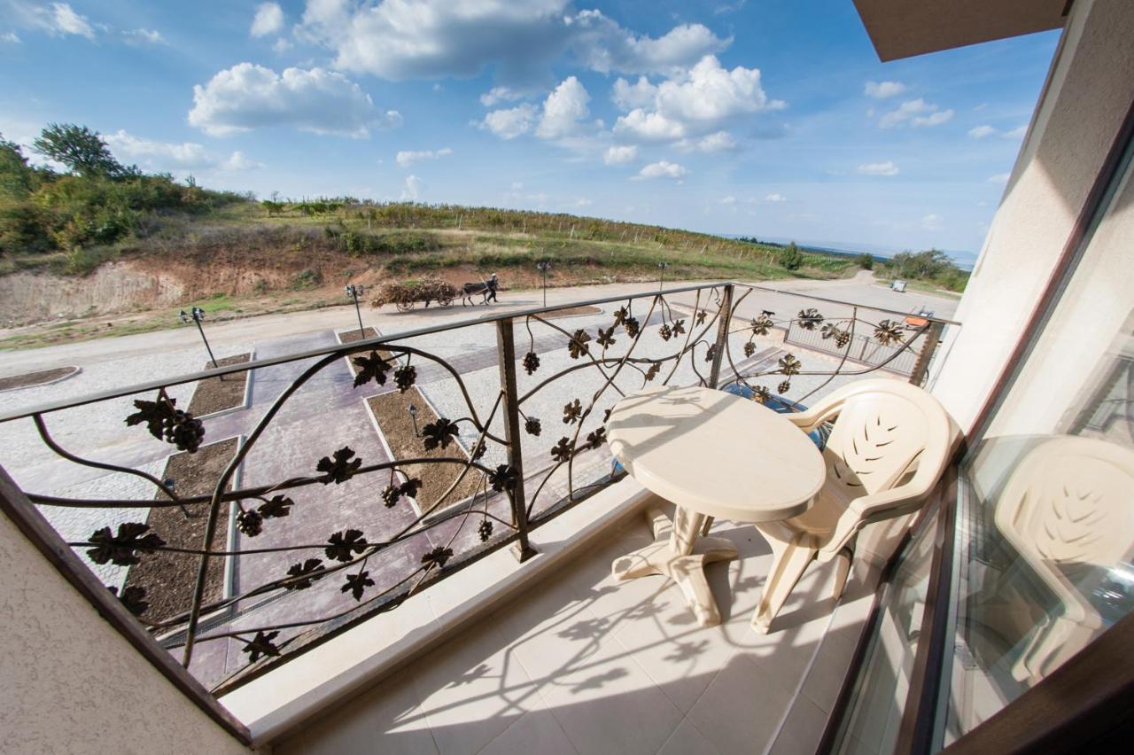 Hotel Chateau Des Bergers Търговище Екстериор снимка